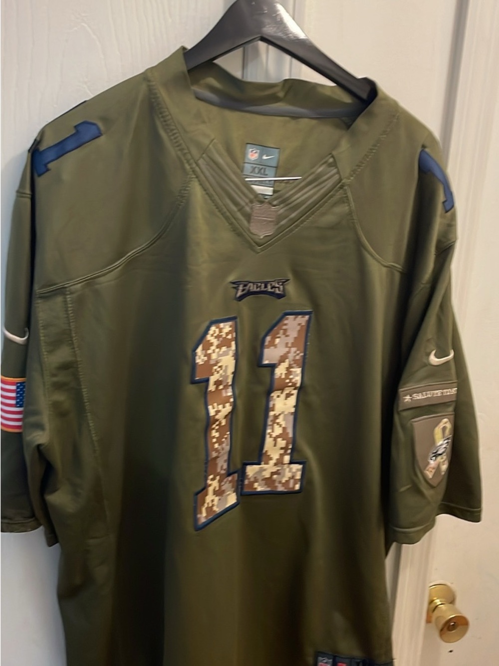 Nike Men's Olive Green Philadelphia Eagles Limited #11 Salute to Service Jersey